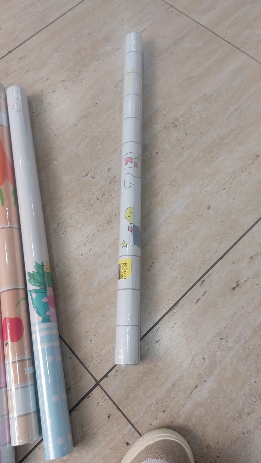 PAPEL ALUMINO ADHESIVO CON DISEÑO
