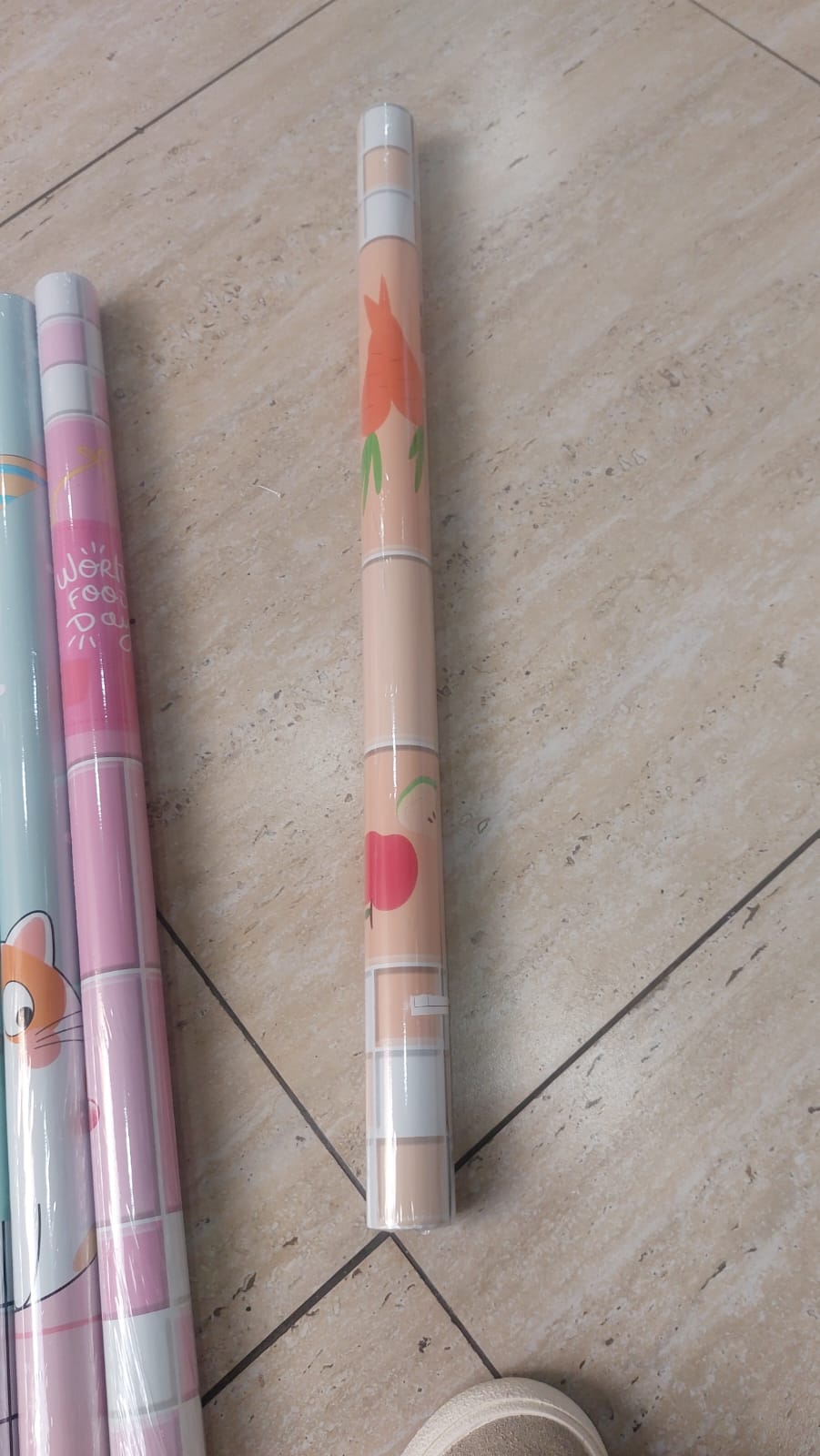 PAPEL ALUMINO ADHESIVO CON DISEÑO