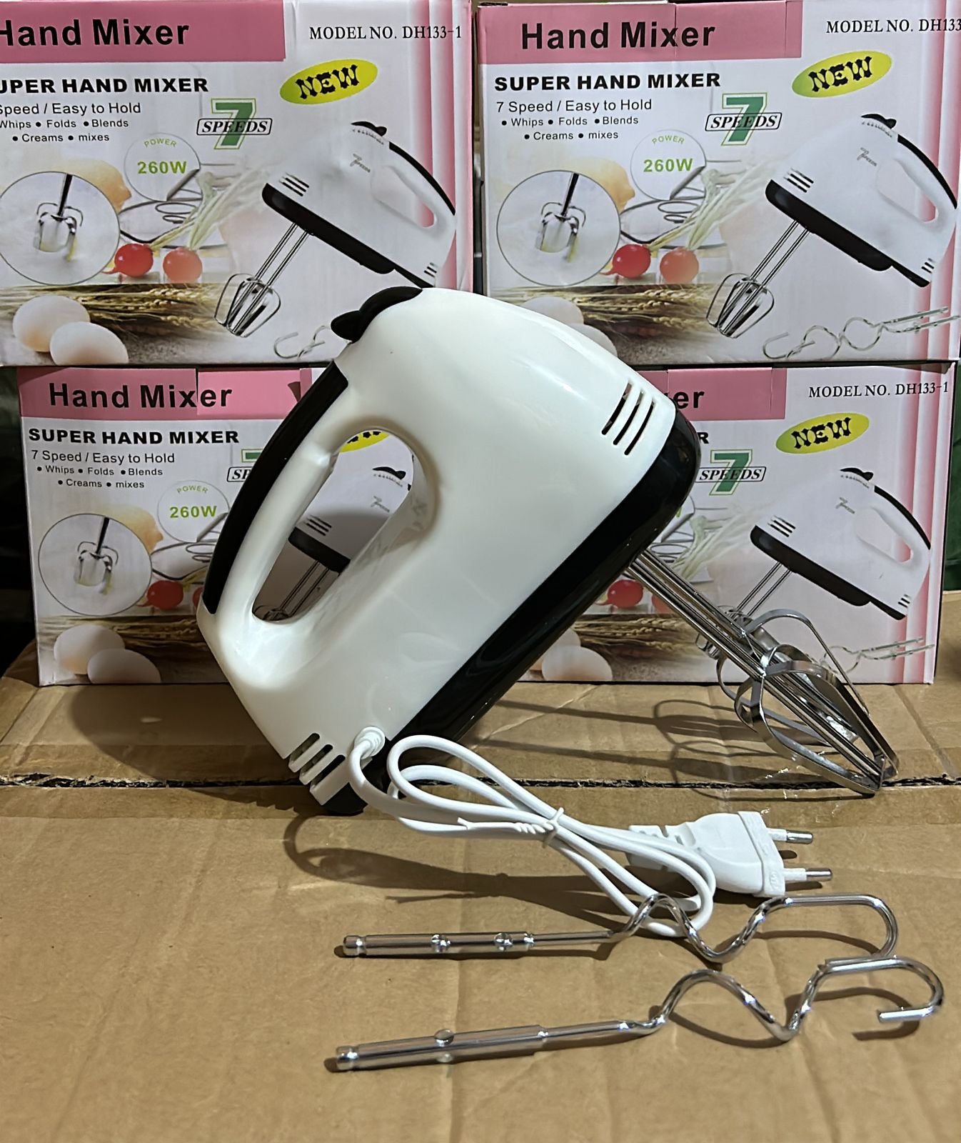 BATIDORA DE 7 VELOCIDADES HAND MIXER