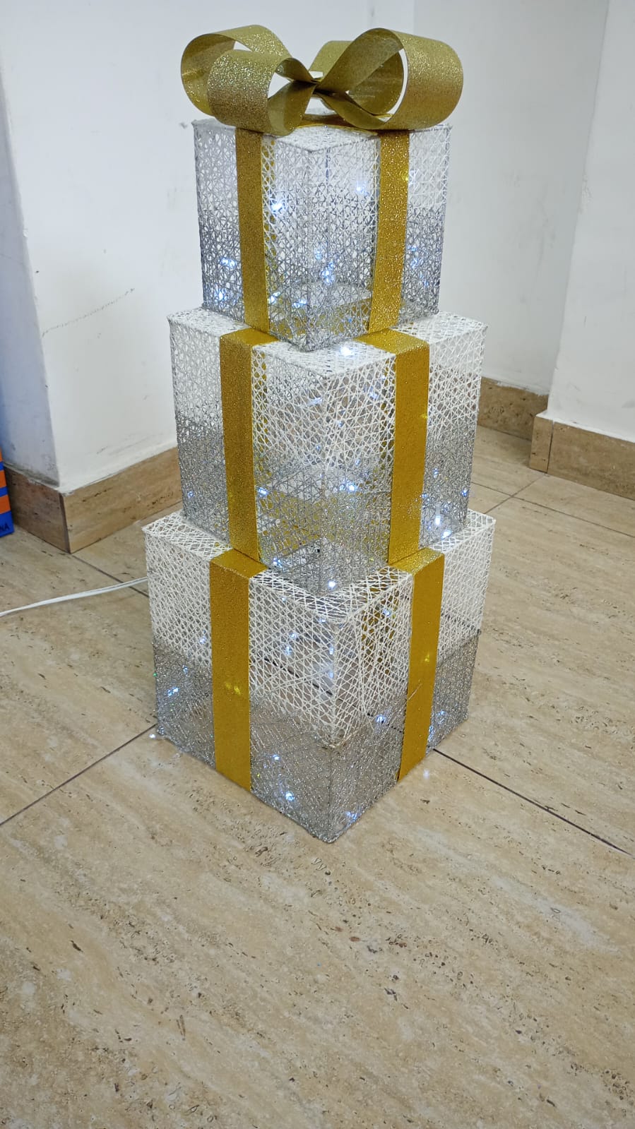 CAJA DE REGALOS NAVIDEÑOS X 3 PCS